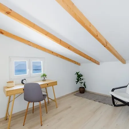 Feriehus Yayas View Kymi